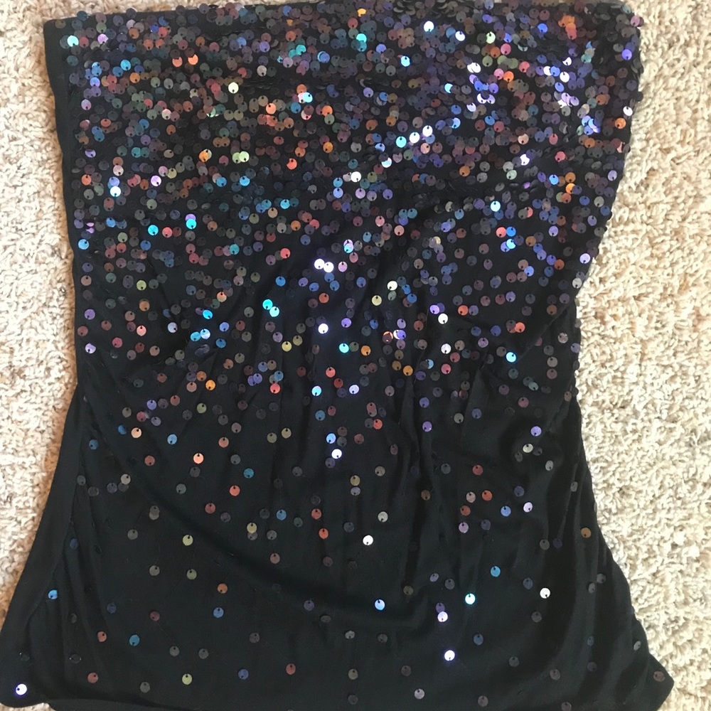 Strapless top